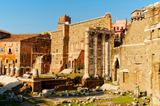 Alberto Toshio Murakami ensina como criar um roteiro prático na Itália, garantindo deslocamentos eficientes.